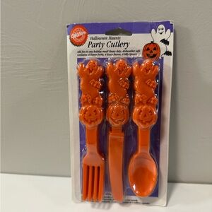 New in Package Vintage Wilton Halloween Cutlery Set Reusable Heavy Duty Pumpkins